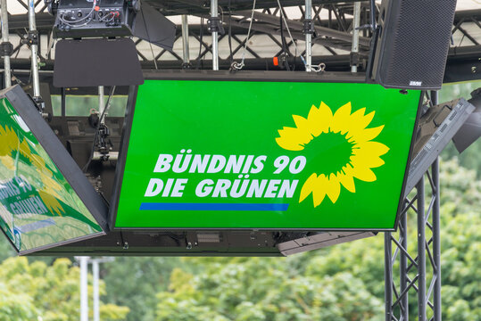 Buehne des Wahlkampfauftritt von Annalena Baerbock der deutschen Partei Buendnis 90 - die Gruenen in Regensburg zur Bundestagswahl 2021, Deutschland