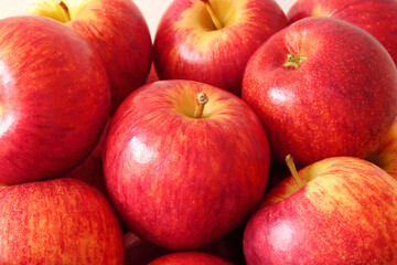 Fototapeta na wymiar Pattern of ripe red apples for background.