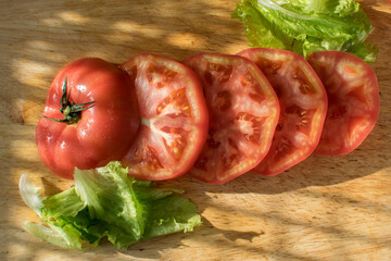 Sliced tomaato with vegetables
