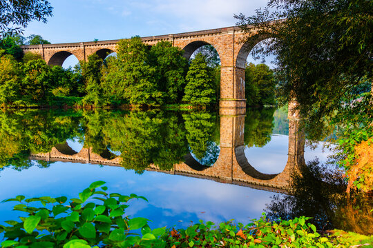 รูปภาพViadukt – เลือกดูภาพถ่ายสต็อก เวกเตอร์ และวิดีโอ4,537 | Adobe Stock