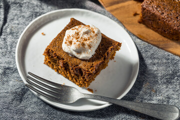 Homemade Christmas Gingerbread Cake