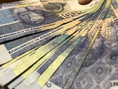 South Africa Currency in 100 Rand / ZAR notes