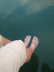 F&uuml;&szlig;e im Meer