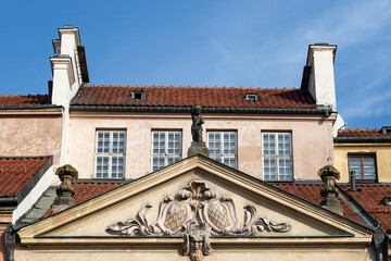 Vintage architecture in the old town of Warsaw - 474093637