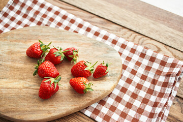 strawberry wood board kitchen fresh fruit vitamins