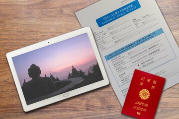新型コロナの陰性証明、パスポートを持って海外旅行インドネシア