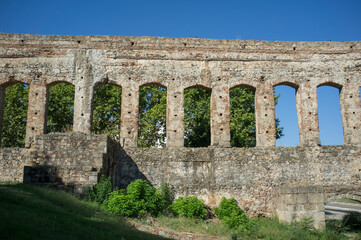 Fototapeta na wymiar San Lazaro aqueduct medieval remains, Merida, Spain