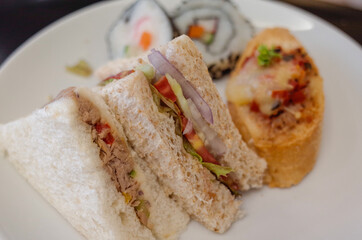 タイ・バンコクのドンムアン空港（カフェ・ラウンジと軽食）