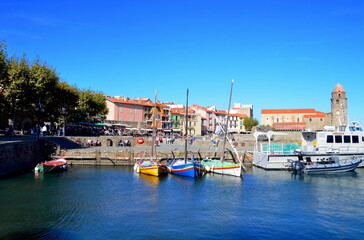Fototapeta na wymiar Le port de Collioure
