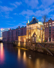 Fototapeta premium Unterwegs in der Hamburger Speicherstadt