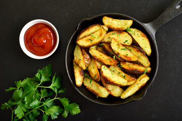 Fried potato wedges