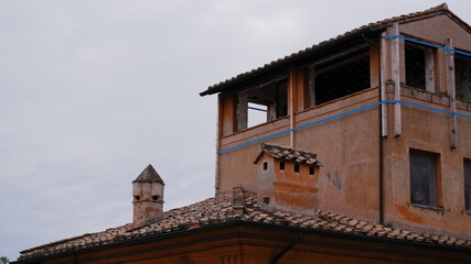 Fototapeta na wymiar Ancient historical city building, Italy