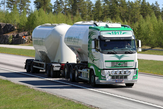 Volvo FH Double Tanker For Cement Haul at Speed