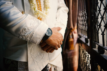 Javanese wedding dress, wedding ceremony	
