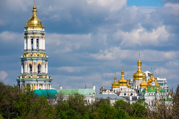 Fototapeta na wymiar Kiev Pechersk Lavra against the blue sky..