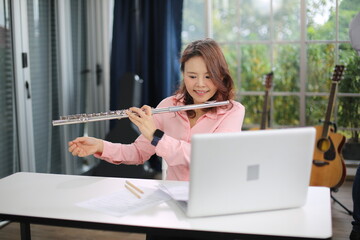 student person learning classical music with online class live streaming media video, musical class