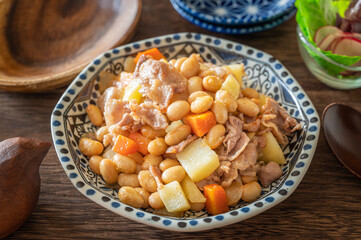 ポークビーンズ　コンソメ