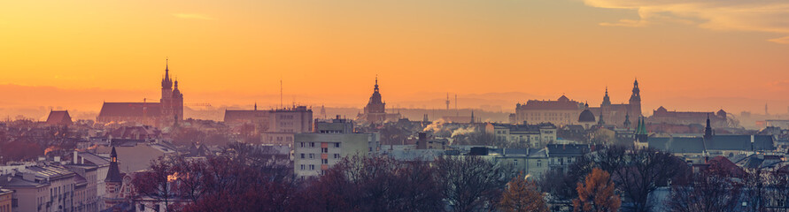 Fototapeta premium Krakow Old Town with Wawel castle in early morning