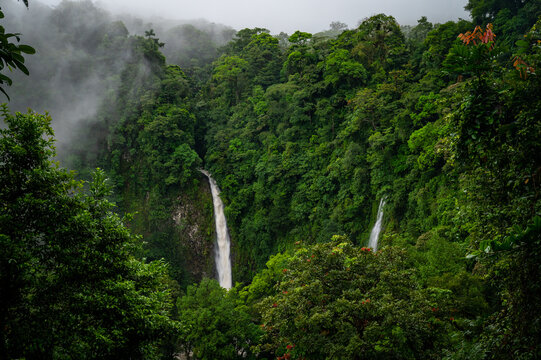 Two waterfalls in La Fortuna Costa Rica © Mike Gustafson