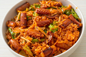 Stir-fried squid or octopus with Korean spicy sauce rice bowl
