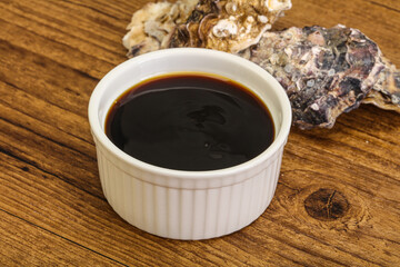 Oyster sauce in the bowl