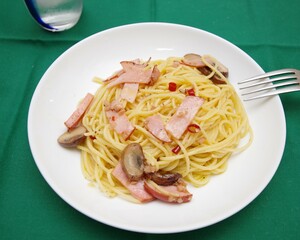 スパゲッティ・ペペロンチーノ