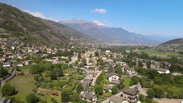 Valle d&rsquo;Aosta is known for the iconic, snow-capped peaks the Matterhorn, Mont Blanc, Monte Rosa and Gran