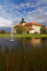 Fototapeta na wymiar Schloss und Schlosspark Moritzburg in Zeitz, Burgenlandkreis, Sachsen-Anhalt, Deutschland