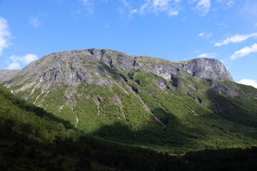 Fototapeta premium Norwegen - Landschaft nahe Fresvik / Norway - Landscape near Fresvik /.