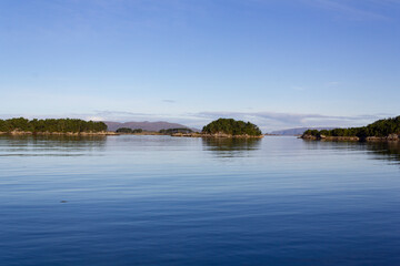 Fototapeta na wymiar Beautiful and calming norwegian landcape