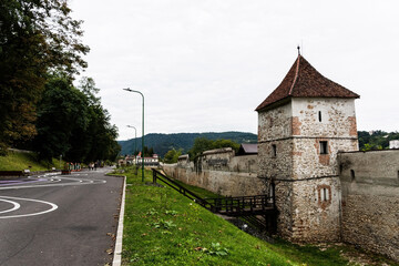 Fototapeta na wymiar The Hunters tower (Turnul Vanatorilor), Suisul Castelului street. Brasov, Romania.