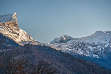 Sommets Alpin à l'aube, France