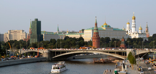bridge over the Moscow river with a view of the center of Moscow
