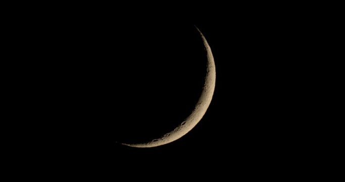 新月の動き クローズアップ 望遠撮影