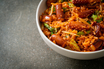 Stir-fried squid or octopus with Korean spicy sauce rice bowl