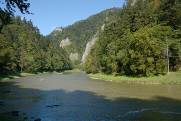 Spływ kajakowy po Dunajcu