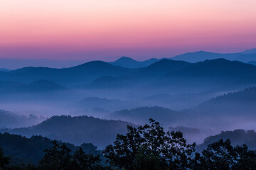 Great Smoky Mountains National Park sunrise - obrazy, fototapety, plakaty