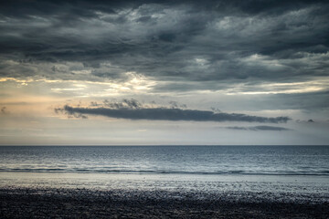 Obraz premium coucher de soleil sur la plage