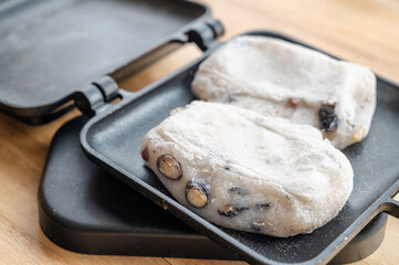 ホットサンドメーカーで焼く杵つき餅