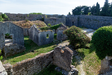 Fototapeta na wymiar old fortress in Herceg Novi