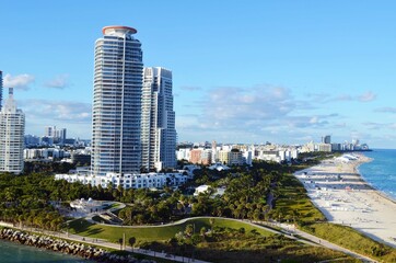 Fototapeta na wymiar Miami Beach Shoreline Looking `north from Southpointe `park