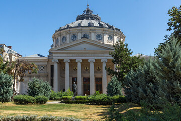 Fototapeta na wymiar Romanian Athenaeum in city of Bucharest, Romania
