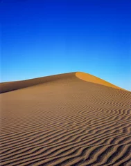 Papier Peint photo Lavable Bleu foncé Grandes dunes de sable et ciel