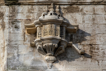 Naklejka premium The bird house on the Buyuk Selimiye Mosque in Istanbul, Turkey