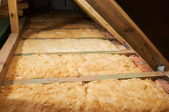 Warming of the roof with mineral wool. Repairing of the house, floor heating insulation, warm attic, eco-friendly insulation
