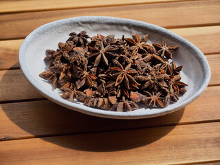 말린 향신료 스타아니스홀, 음식, 팔각향