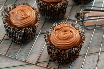 chocolate cupcakes, home baking 