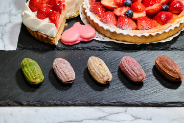 いちごのタルトメインのケーキパーティー