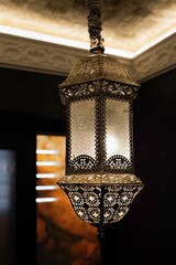 Vintage oriental lantern lamp - 474643287