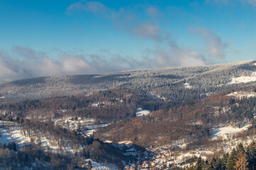 Schöne Winterlandschaft auf den Höhen des Thüringer Waldes bei Oberschönau - Thüringen